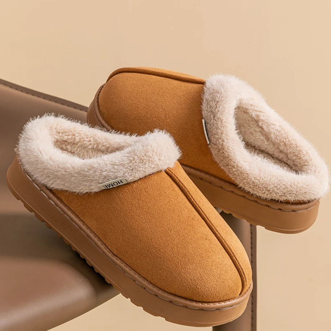 Plüschige Wärme-Hausschuhe CozyLux