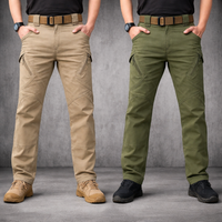 Khaki + Grün