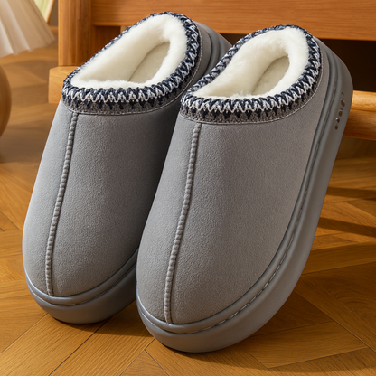 Plüschige Wärme-Hausschuhe CozyLux